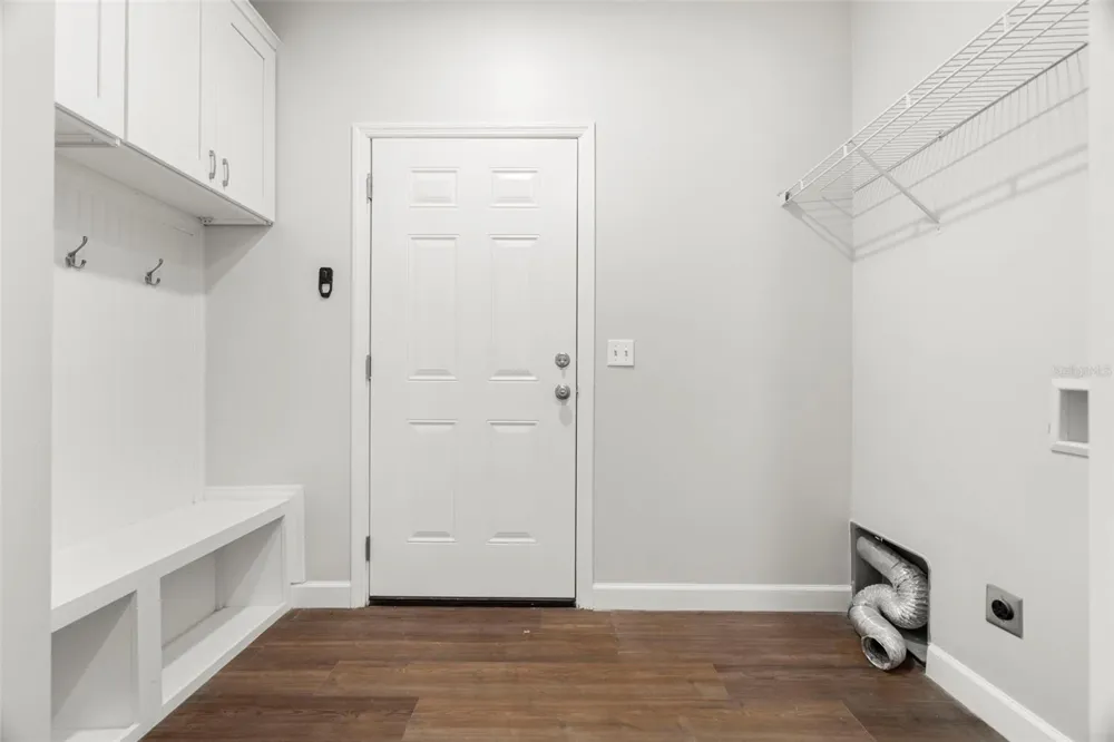 4352 9TH AVENUE S St Petersburg, FL 33711