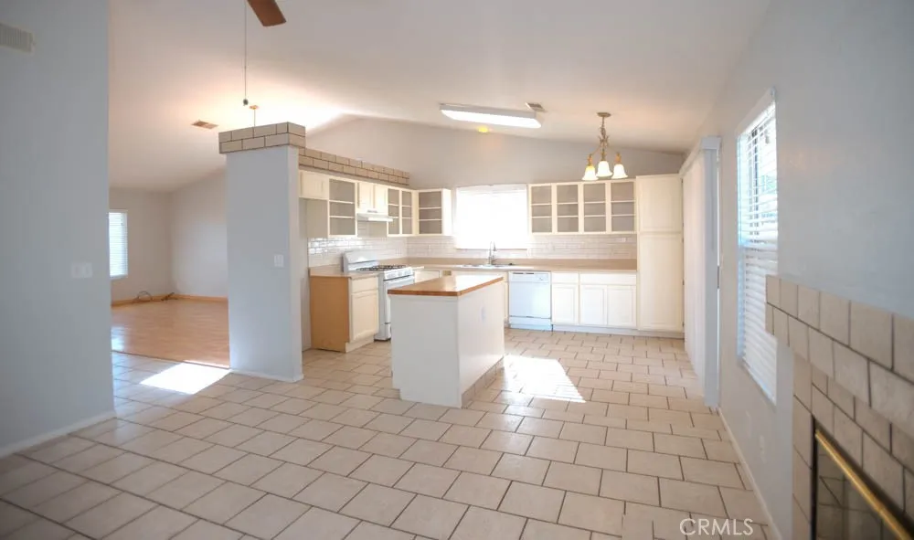 3608 Brabham Rosamond, CA 93560