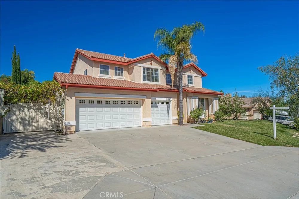 25317 Oak Ridge Drive Saugus, CA 91350
