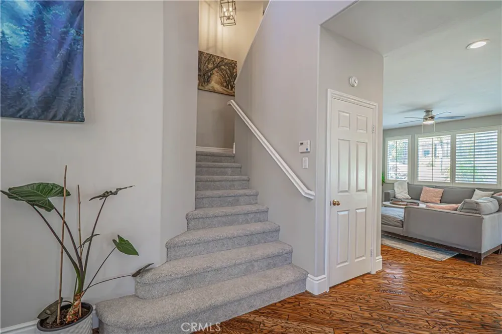 25317 Oak Ridge Drive Saugus, CA 91350