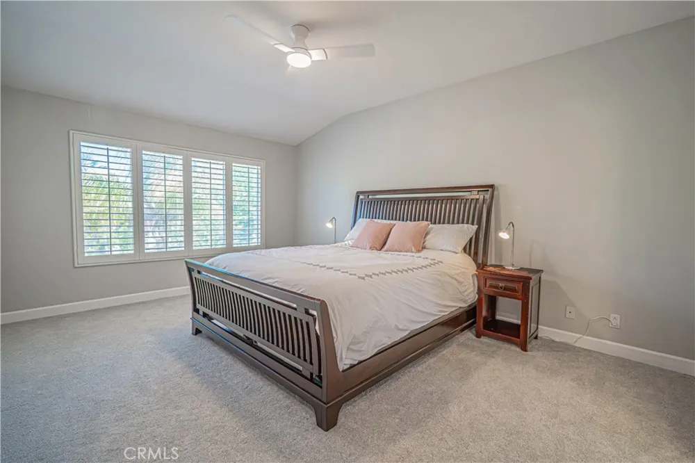 25317 Oak Ridge Drive Saugus, CA 91350