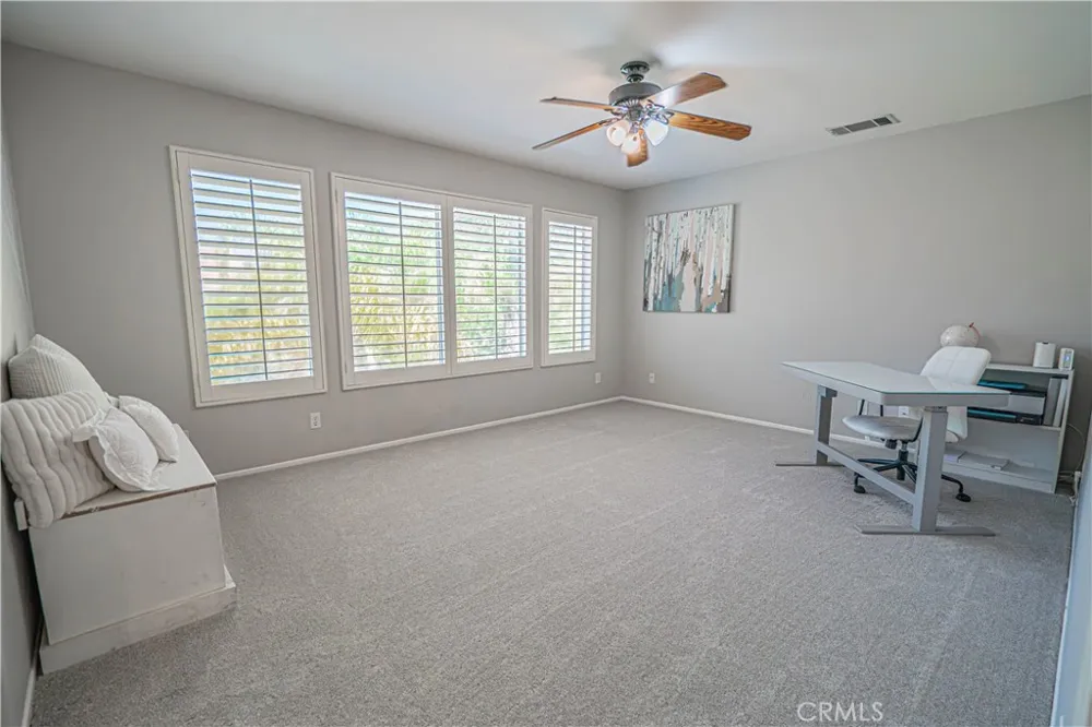 25317 Oak Ridge Drive Saugus, CA 91350