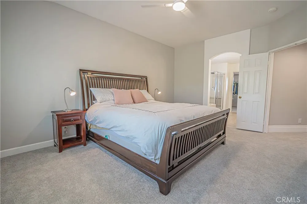 25317 Oak Ridge Drive Saugus, CA 91350