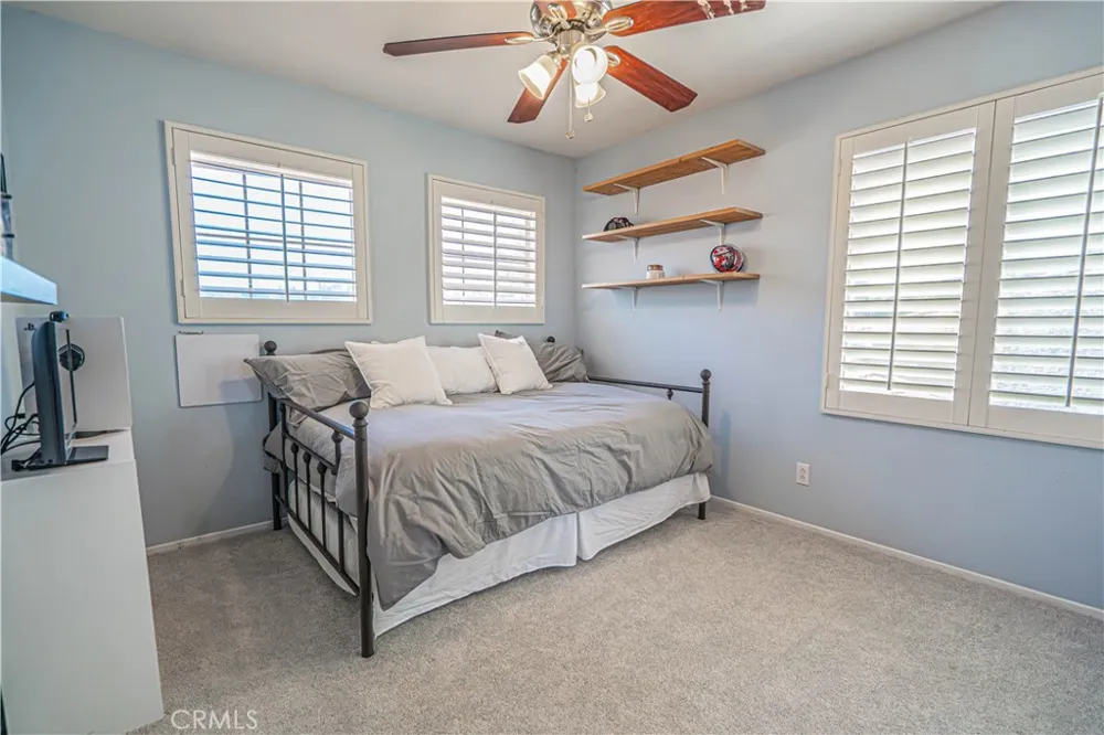 25317 Oak Ridge Drive Saugus, CA 91350