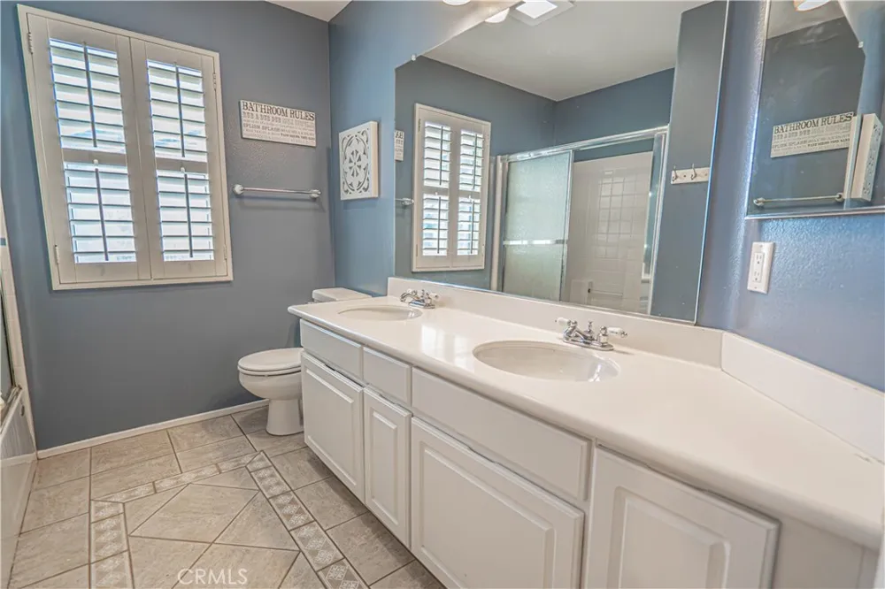 25317 Oak Ridge Drive Saugus, CA 91350