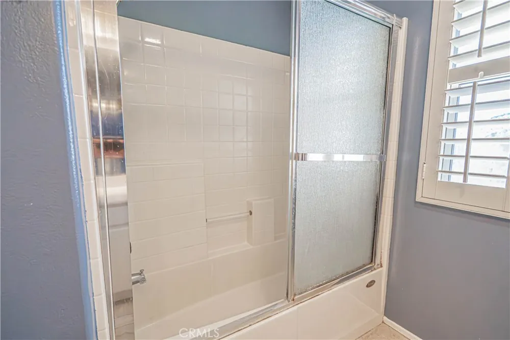25317 Oak Ridge Drive Saugus, CA 91350