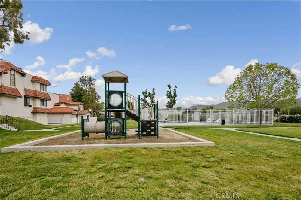 27612 Nugget #5 Canyon Country, CA 91387