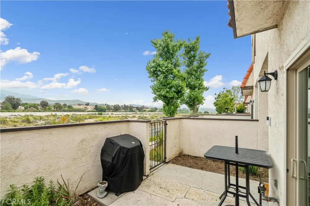 27612 Nugget #5 Canyon Country, CA 91387
