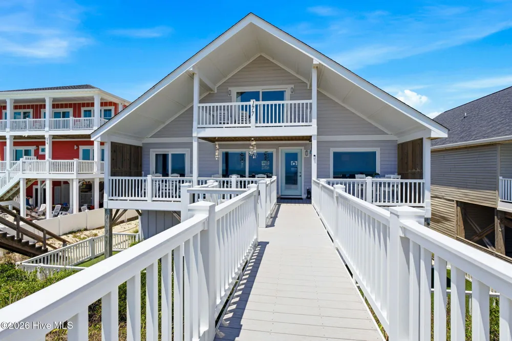 177 Ocean Boulevard W Holden Beach, NC 28462