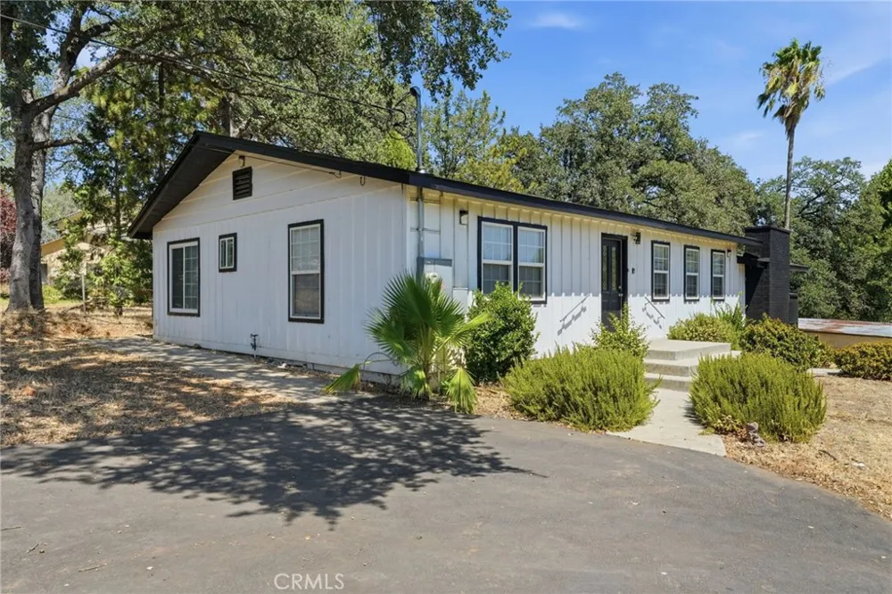 6613 Stoney Dr Redding, CA 96002