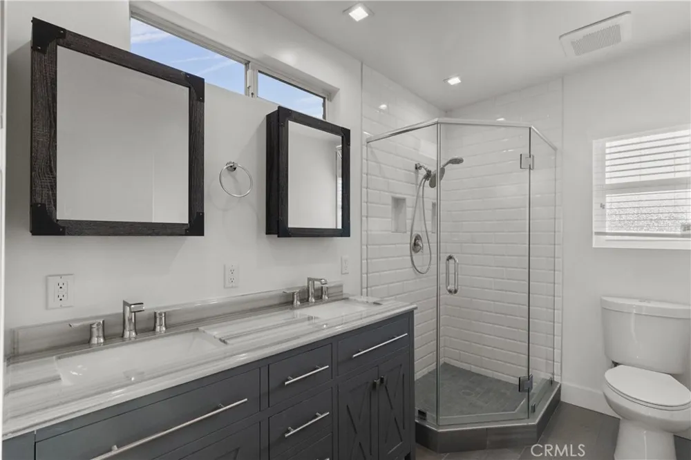 6051 Teesdale Avenue Valley Glen, CA 91606