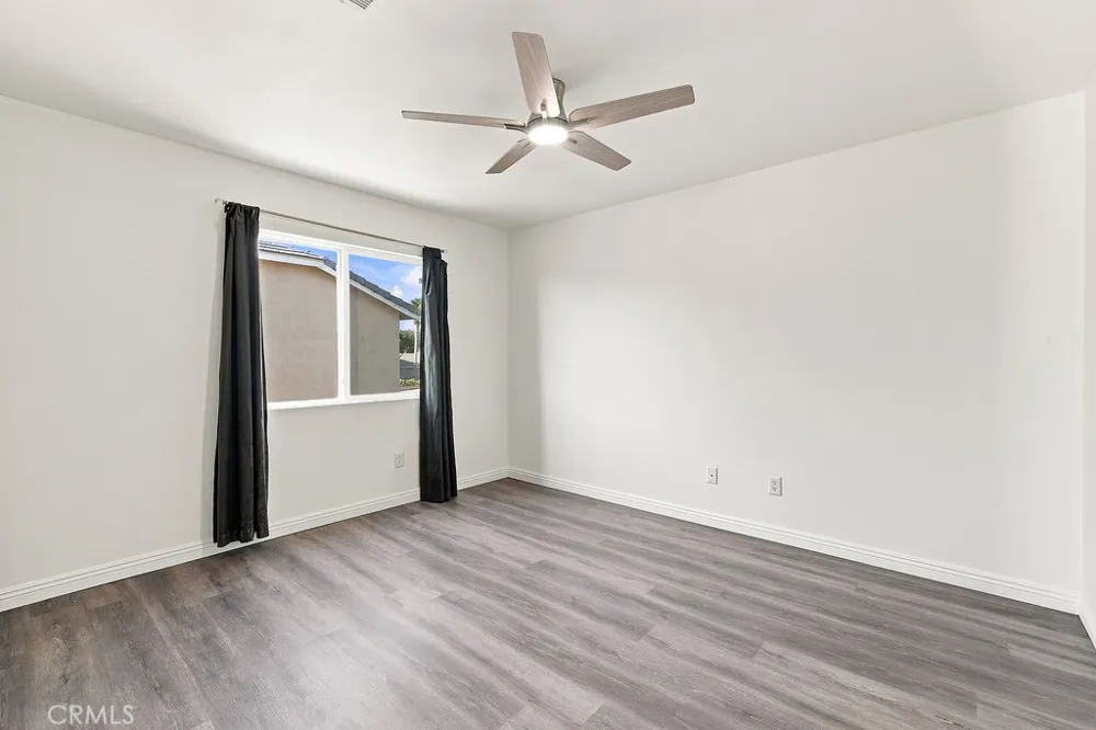 38519 37th E Palmdale, CA 93550