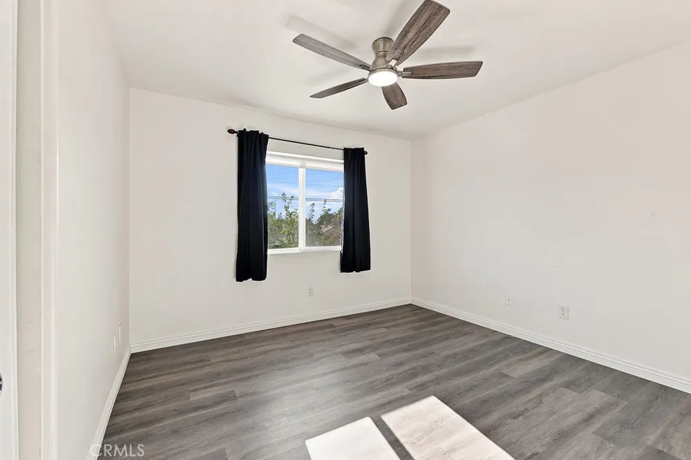 38519 37th E Palmdale, CA 93550