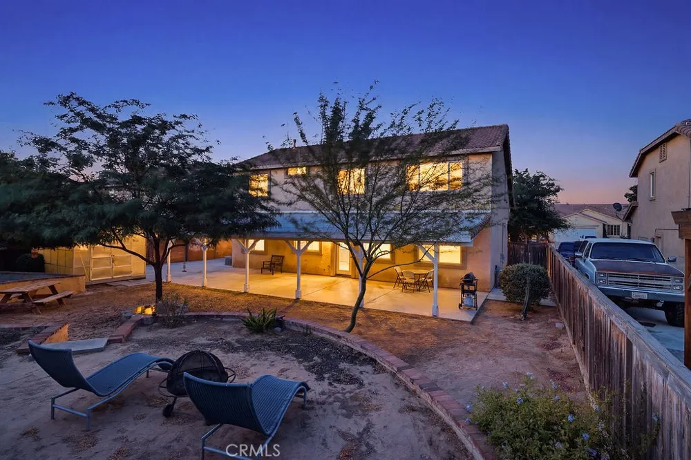 38519 37th E Palmdale, CA 93550
