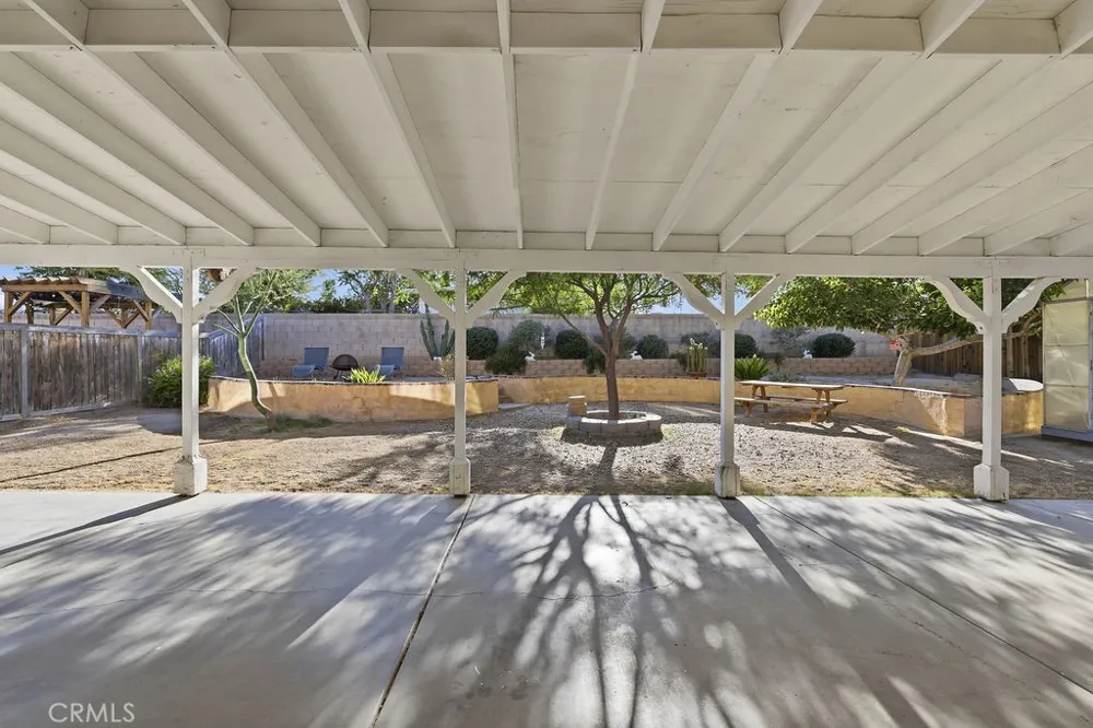 38519 37th E Palmdale, CA 93550