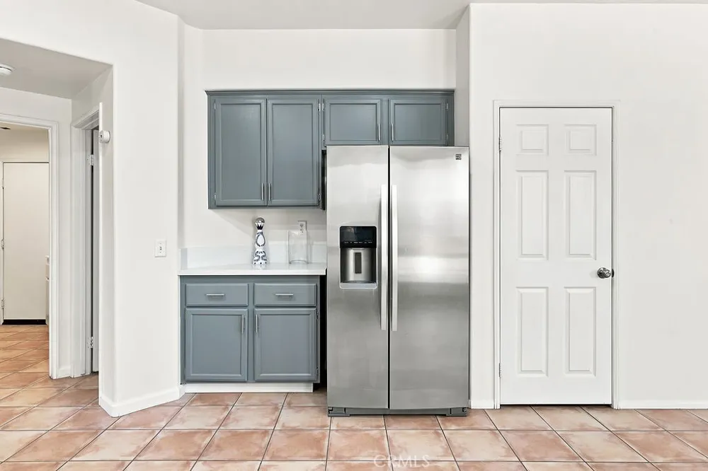 38519 37th E Palmdale, CA 93550