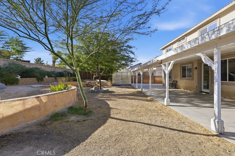 38519 37th E Palmdale, CA 93550