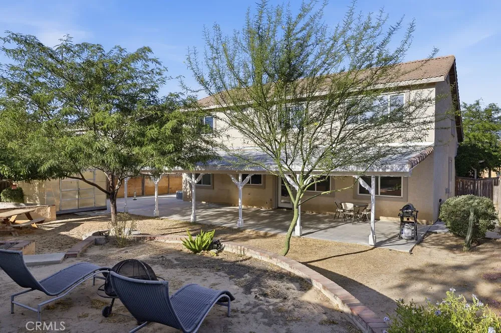 38519 37th E Palmdale, CA 93550