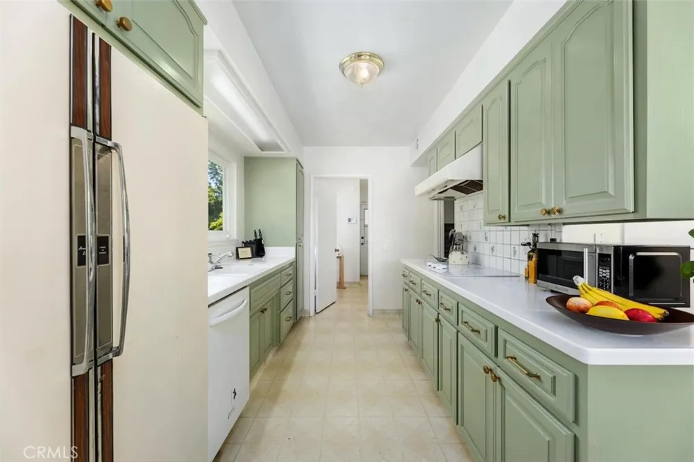 1152 Northwestern Drive Claremont, CA 91711
