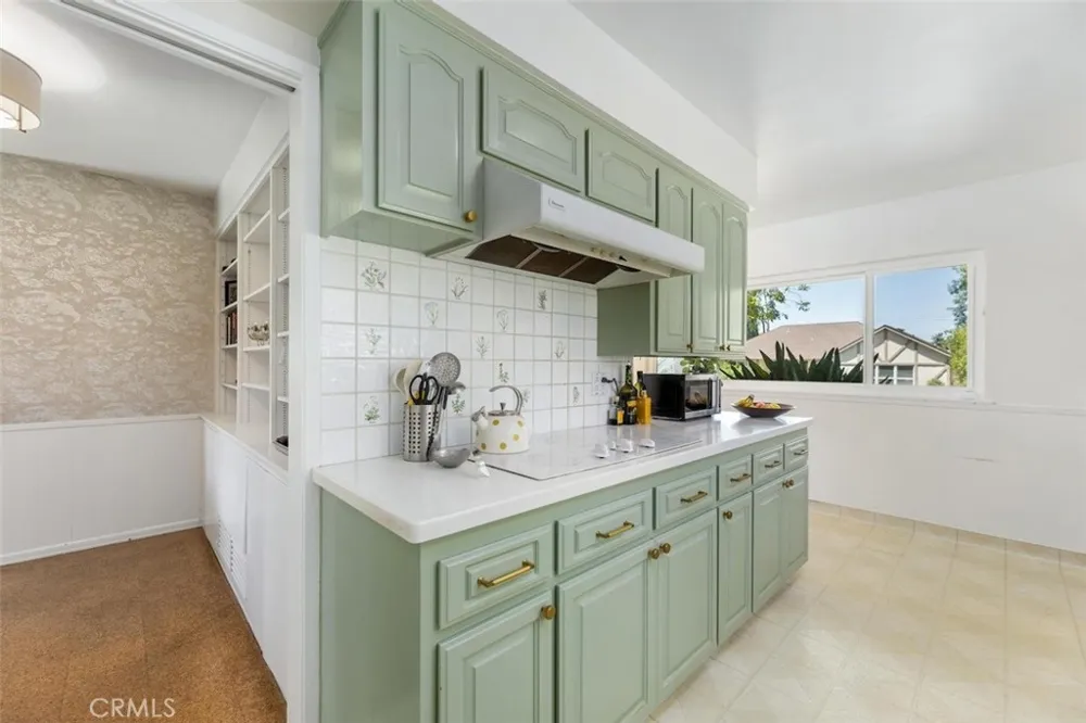 1152 Northwestern Drive Claremont, CA 91711