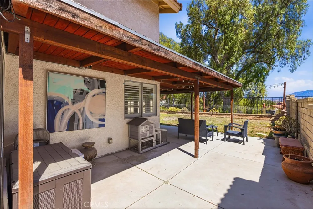 19322 Old Friend Road Canyon Country, CA 91351