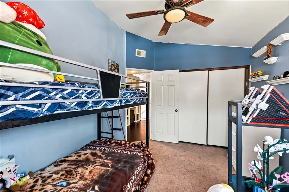 19322 Old Friend Road Canyon Country, CA 91351