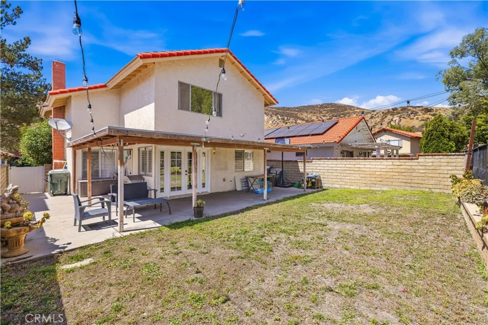 19322 Old Friend Road Canyon Country, CA 91351