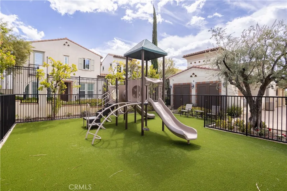 20329 Paseo Los Arcos Porter Ranch, CA 91326
