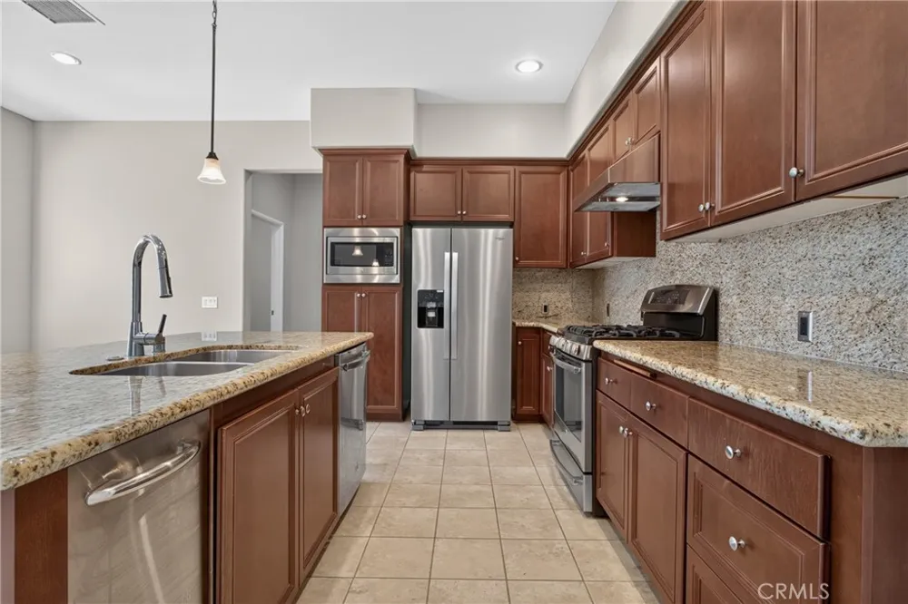 20329 Paseo Los Arcos Porter Ranch, CA 91326
