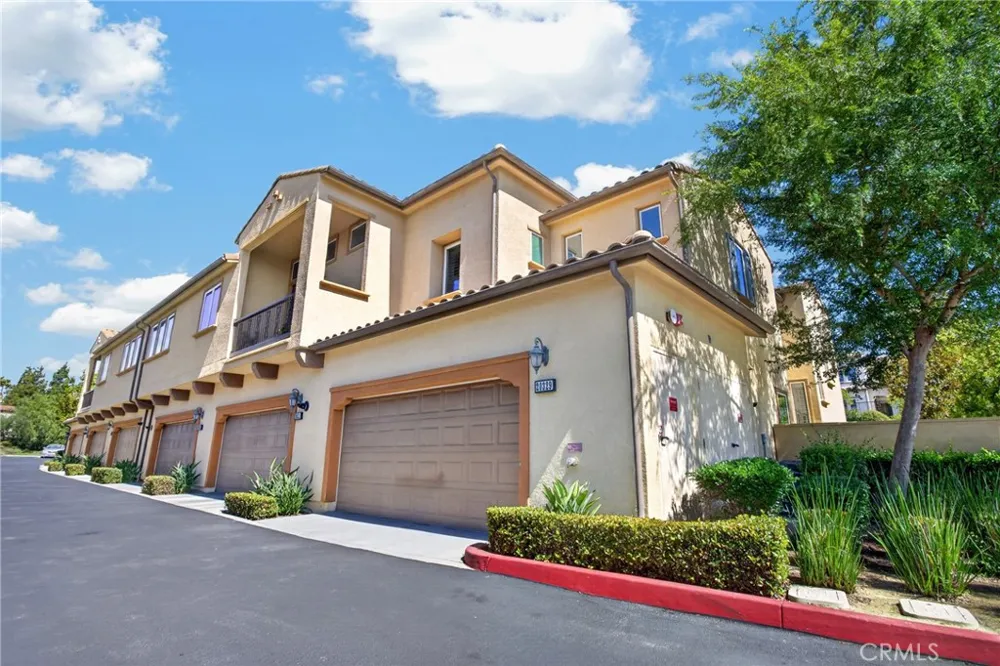 20329 Paseo Los Arcos Porter Ranch, CA 91326