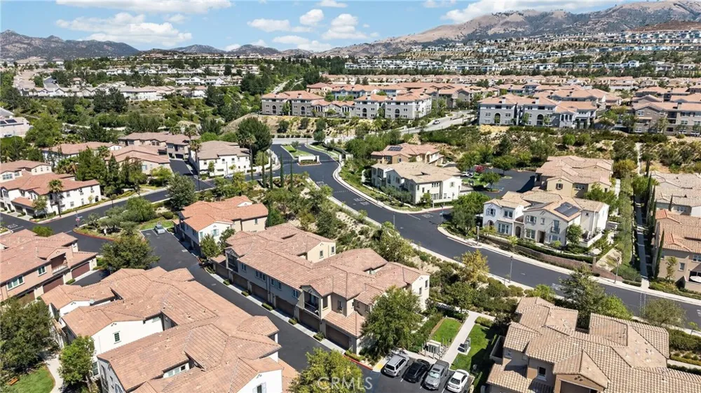 20329 Paseo Los Arcos Porter Ranch, CA 91326