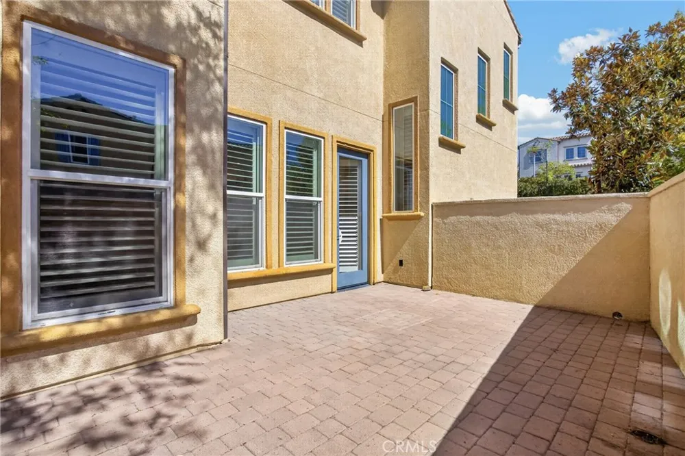 20329 Paseo Los Arcos Porter Ranch, CA 91326