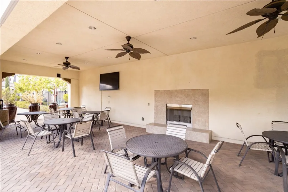 20329 Paseo Los Arcos Porter Ranch, CA 91326