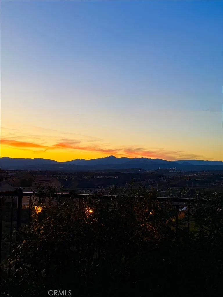 28060 Linda Lane Saugus, CA 91350