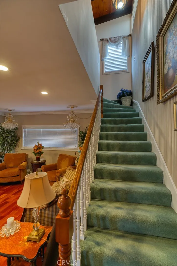 8315 Canterbury Avenue Sun Valley, CA 91352