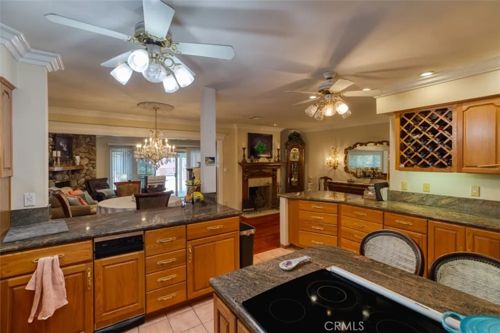 8315 Canterbury Avenue Sun Valley, CA 91352