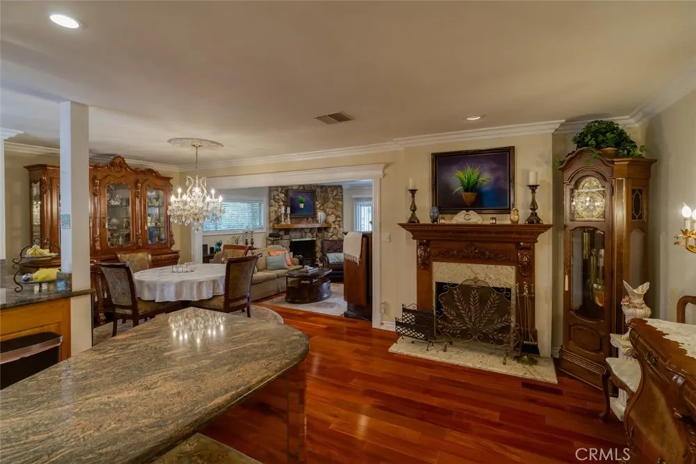 8315 Canterbury Avenue Sun Valley, CA 91352