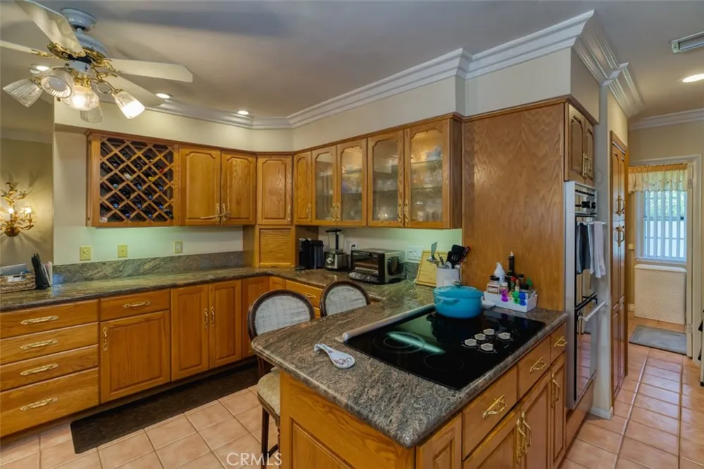 8315 Canterbury Avenue Sun Valley, CA 91352