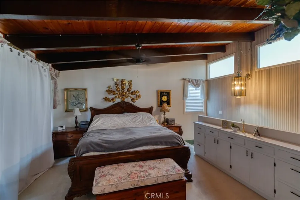 8315 Canterbury Avenue Sun Valley, CA 91352