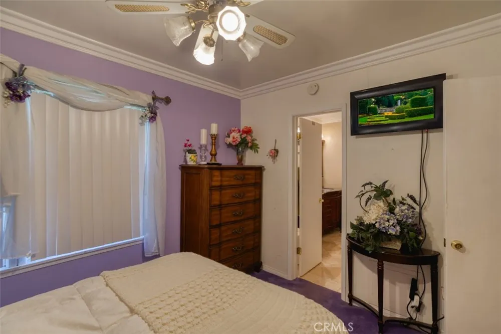 8315 Canterbury Avenue Sun Valley, CA 91352