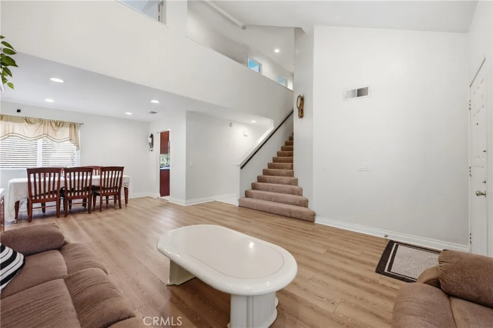 2024 Riverbirch Simi Valley, CA 93063