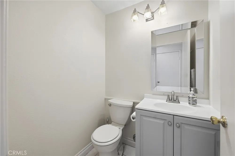 2024 Riverbirch Simi Valley, CA 93063