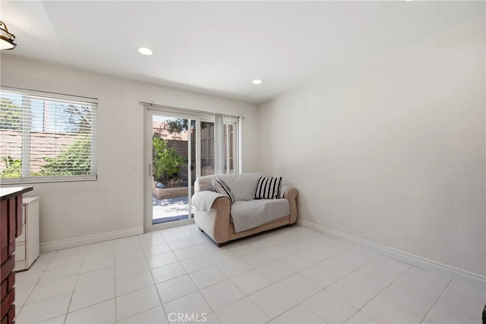 2024 Riverbirch Simi Valley, CA 93063