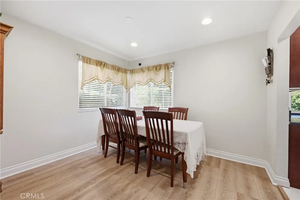 2024 Riverbirch Simi Valley, CA 93063