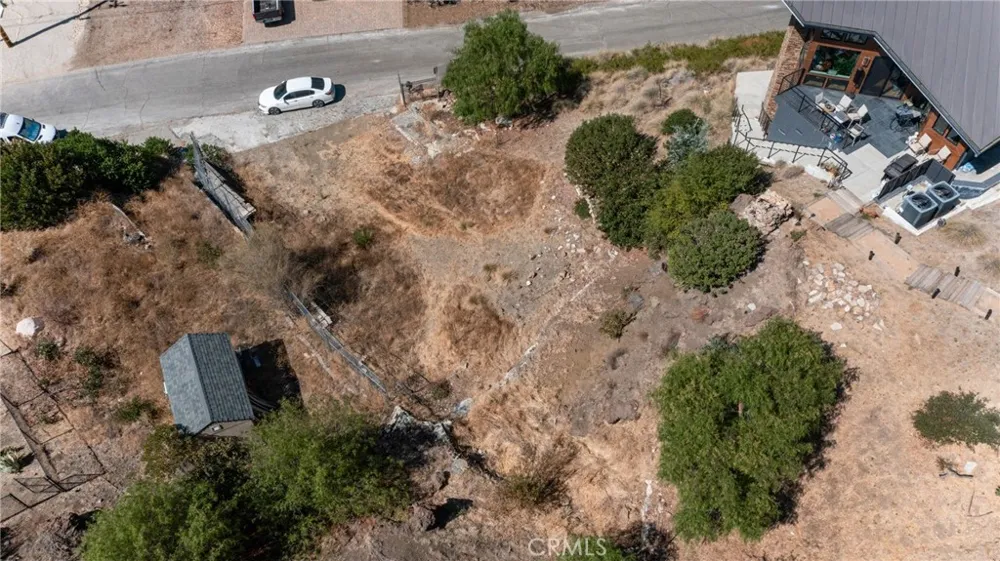28923 Crags Agoura Hills, CA 91301