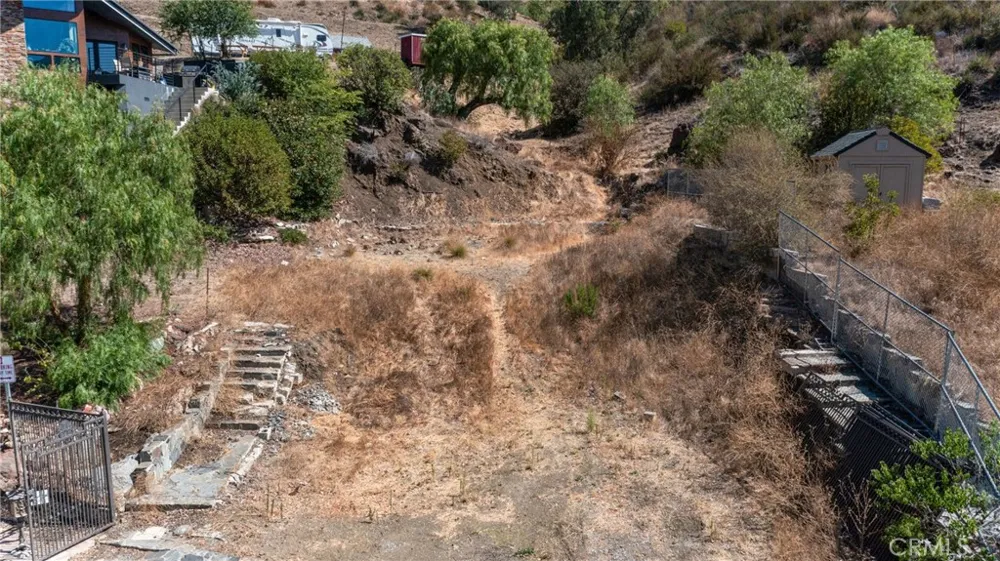 28923 Crags Agoura Hills, CA 91301