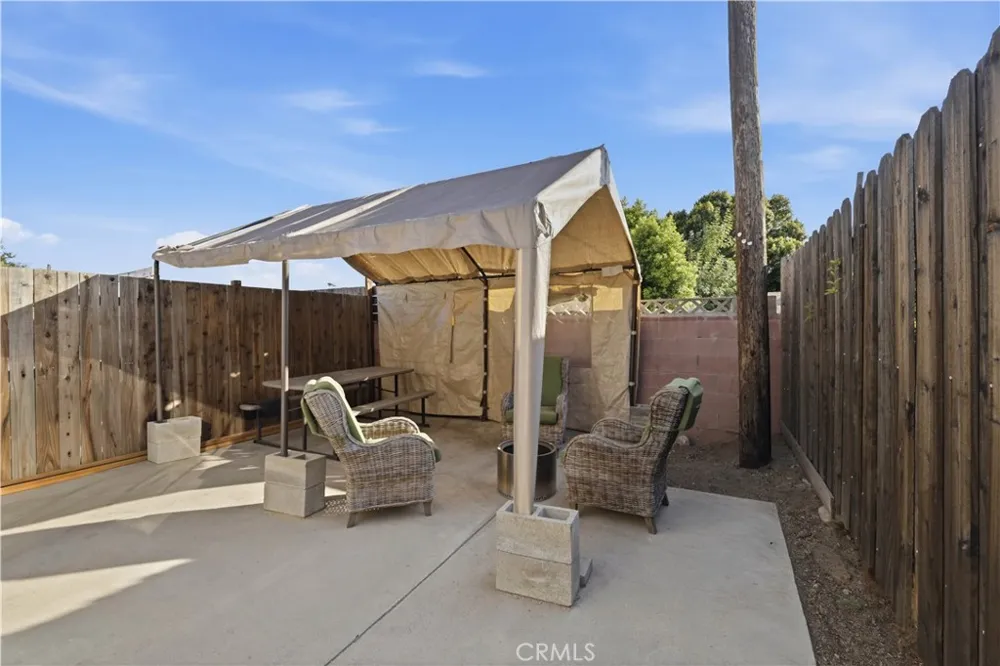 11863 Phillippi Avenue Pacoima, CA 91331