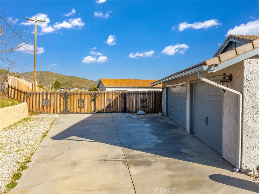 32854 Crown Valley Road Acton, CA 93510