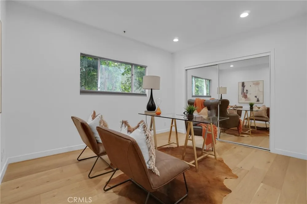 1871 Greenfield Avenue #102 Los Angeles, CA 90025
