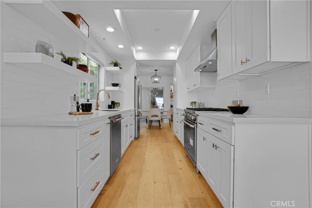1871 Greenfield Avenue #102 Los Angeles, CA 90025